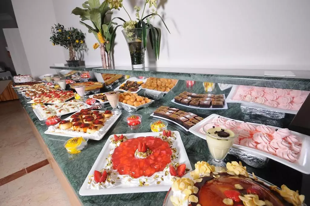 تروپیکال مارماریس